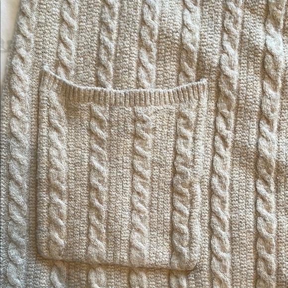 Women's Tan Cable Knit Cardigan Duster - Picture 5 of 8